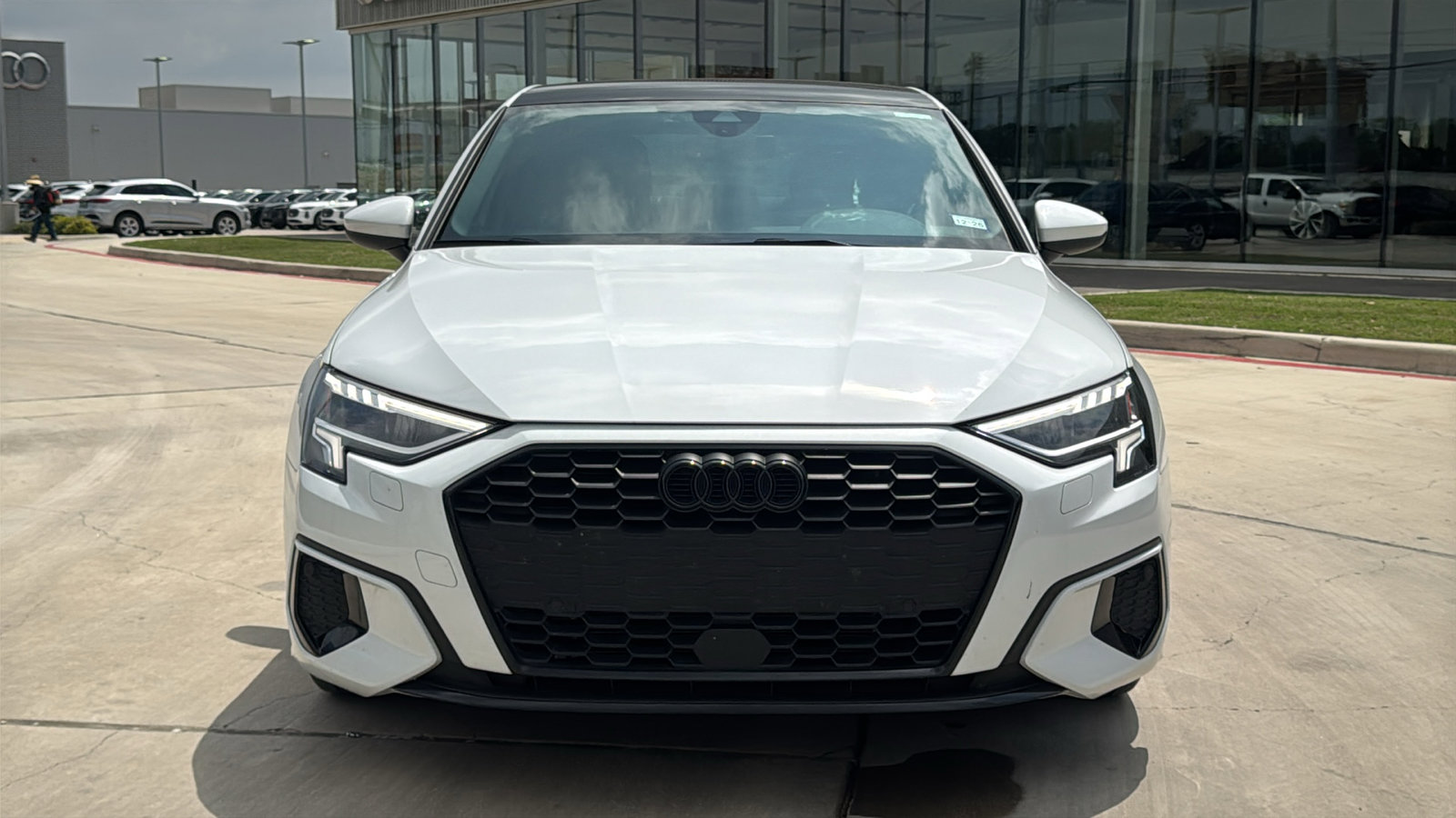 Used 2024 Audi A3 2.0T Premium FWD image 2