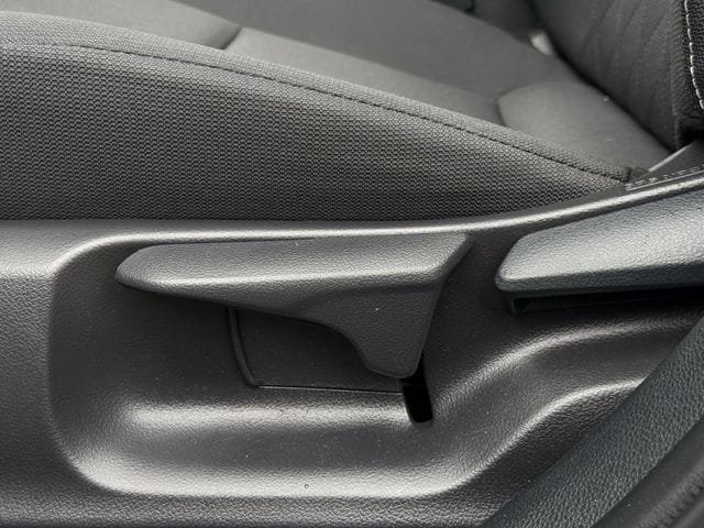 Used 2025 Toyota Corolla LE FWD image 26