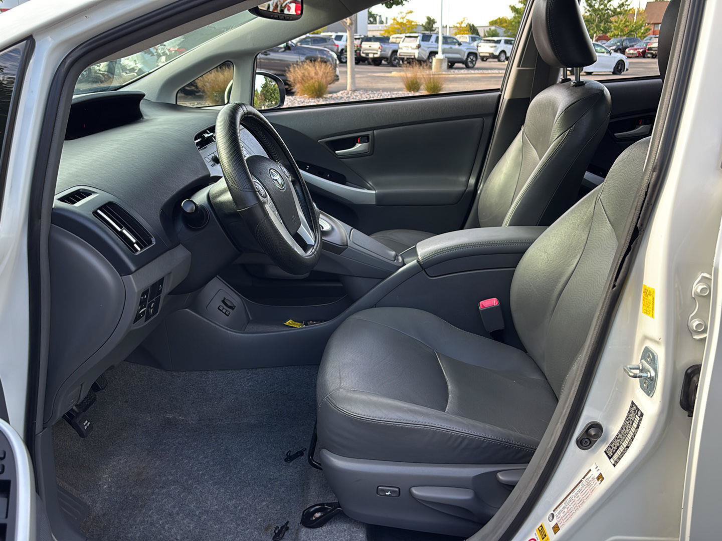 Used 2010 Toyota Prius Four w/ Solar Roof Pkg FWD image 20