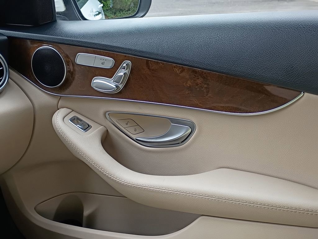 Used 2018 Mercedes-Benz C 300 Sedan image 18