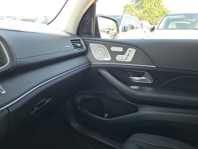 New 2026 Mercedes-Benz GLS 450 4MATIC image 22
