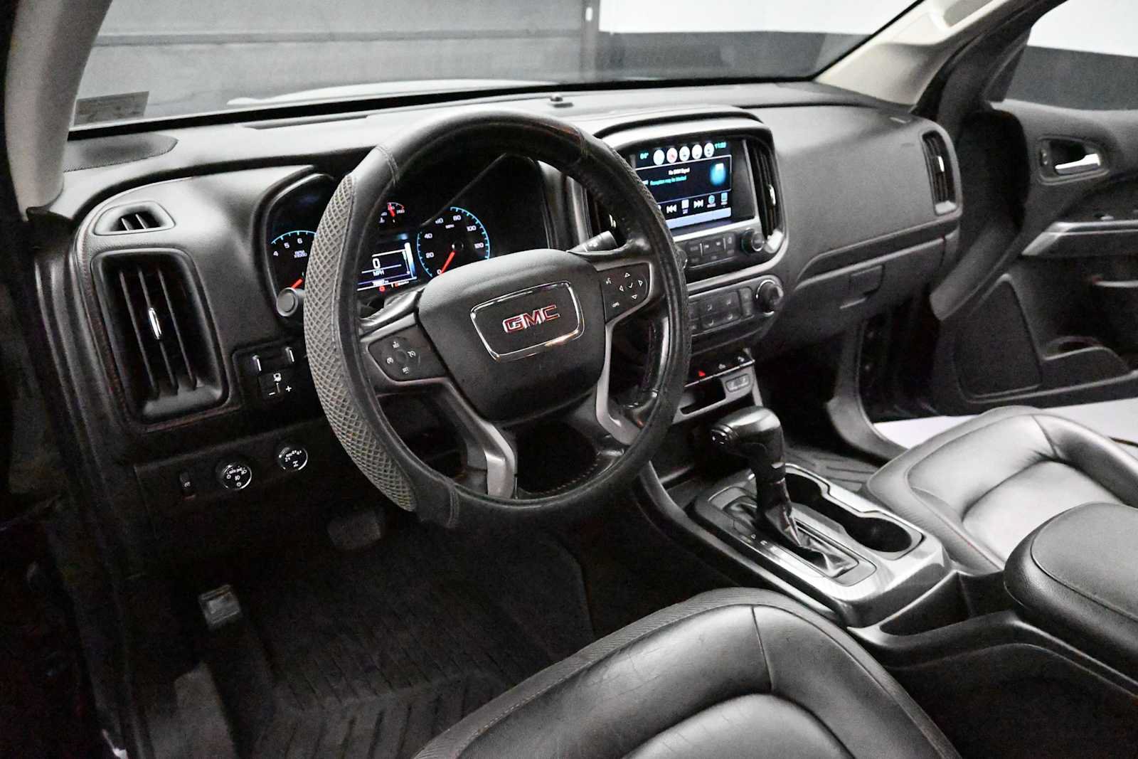 Used 2018 GMC Canyon All Terrain w/ Trailering Package AWD/4WD image 10