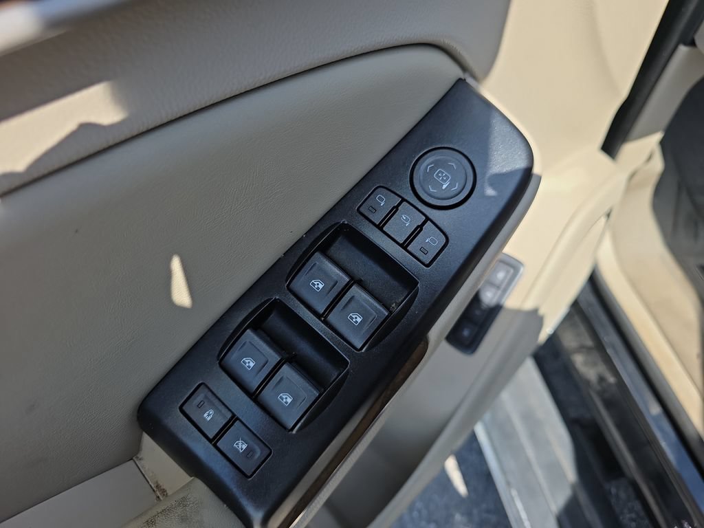 Used 2019 GMC Yukon Denali w/ Denali Ultimate Package RWD image 18