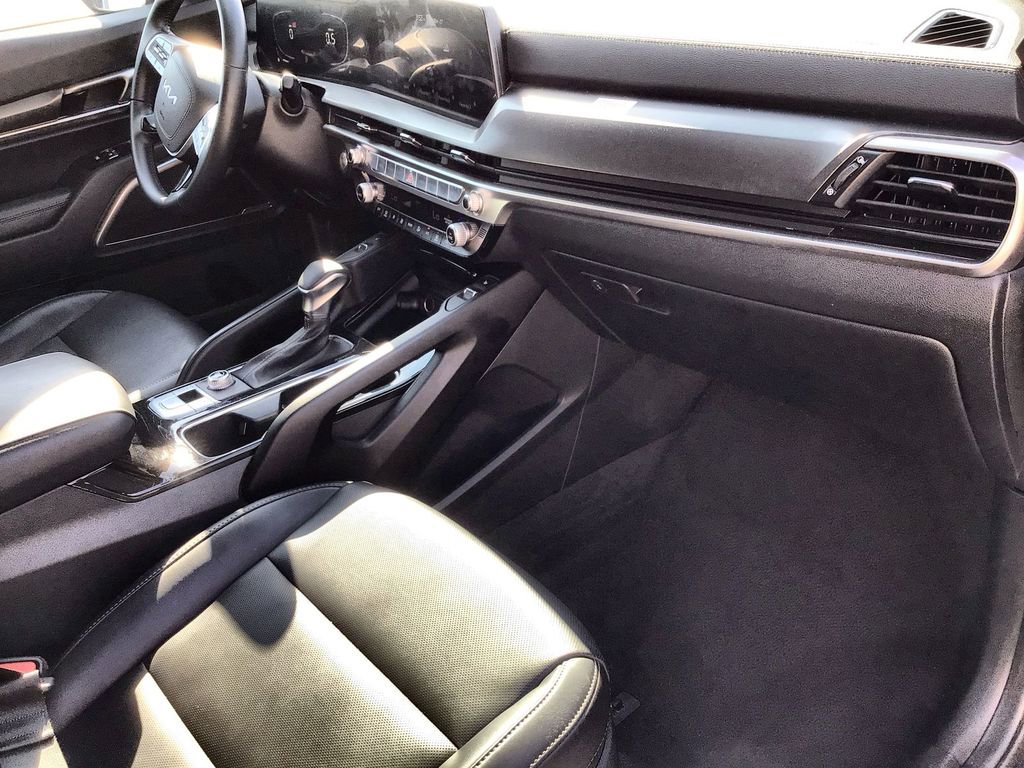 Used 2025 Kia Telluride S image 30
