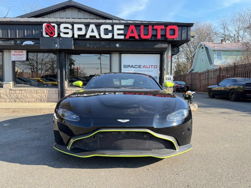 Used 2020 Aston Martin V8 Vantage Coupe RWD image 2