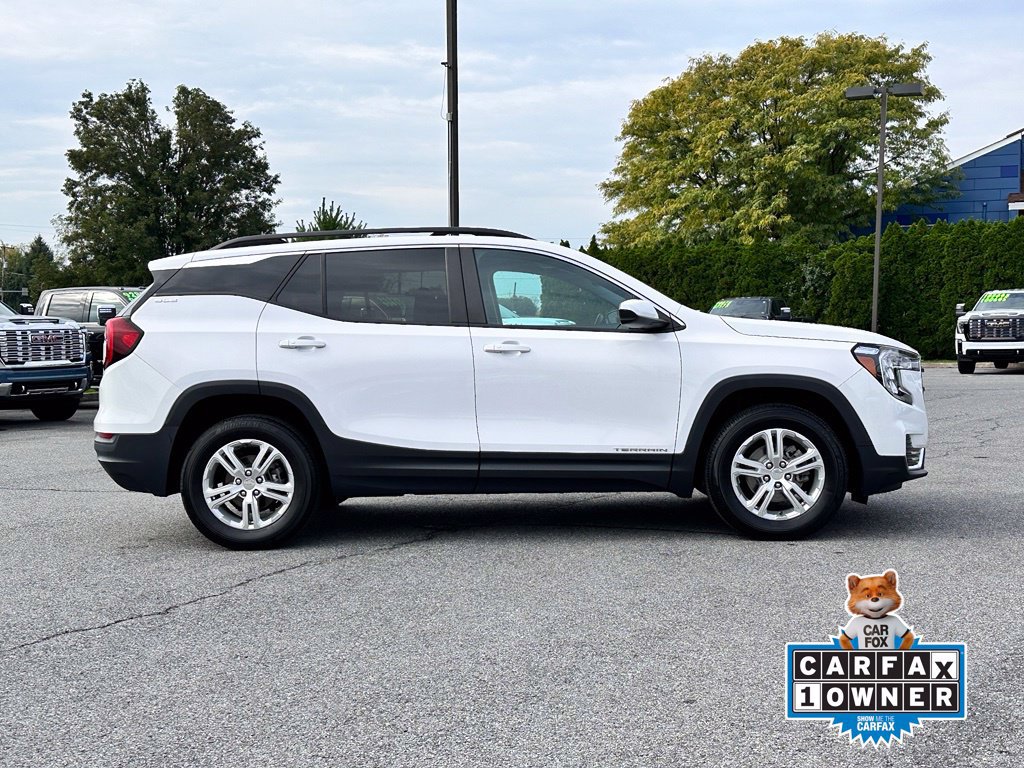 Certified 2022 GMC Terrain SLE w/ Driver Convenience Package AWD/4WD image 3