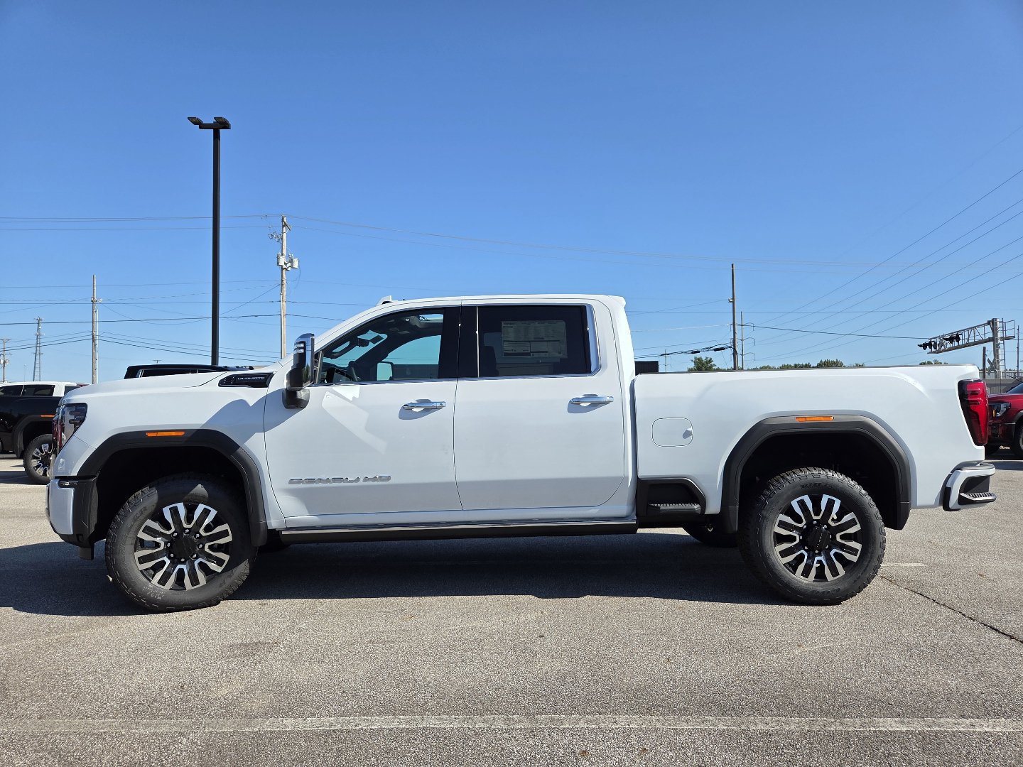 New 2026 GMC Sierra 2500 Denali Ultimate w/ Max Trailering Package AWD/4WD image 16