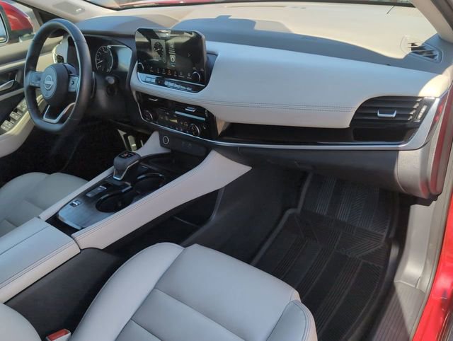 Used 2023 Nissan Rogue SL w/ SL Premium Package image 29