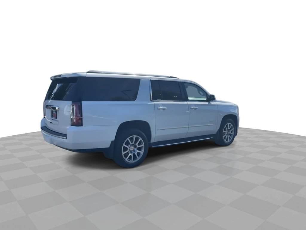 Used 2018 GMC Yukon XL Denali w/ Open Road Package AWD/4WD image 8