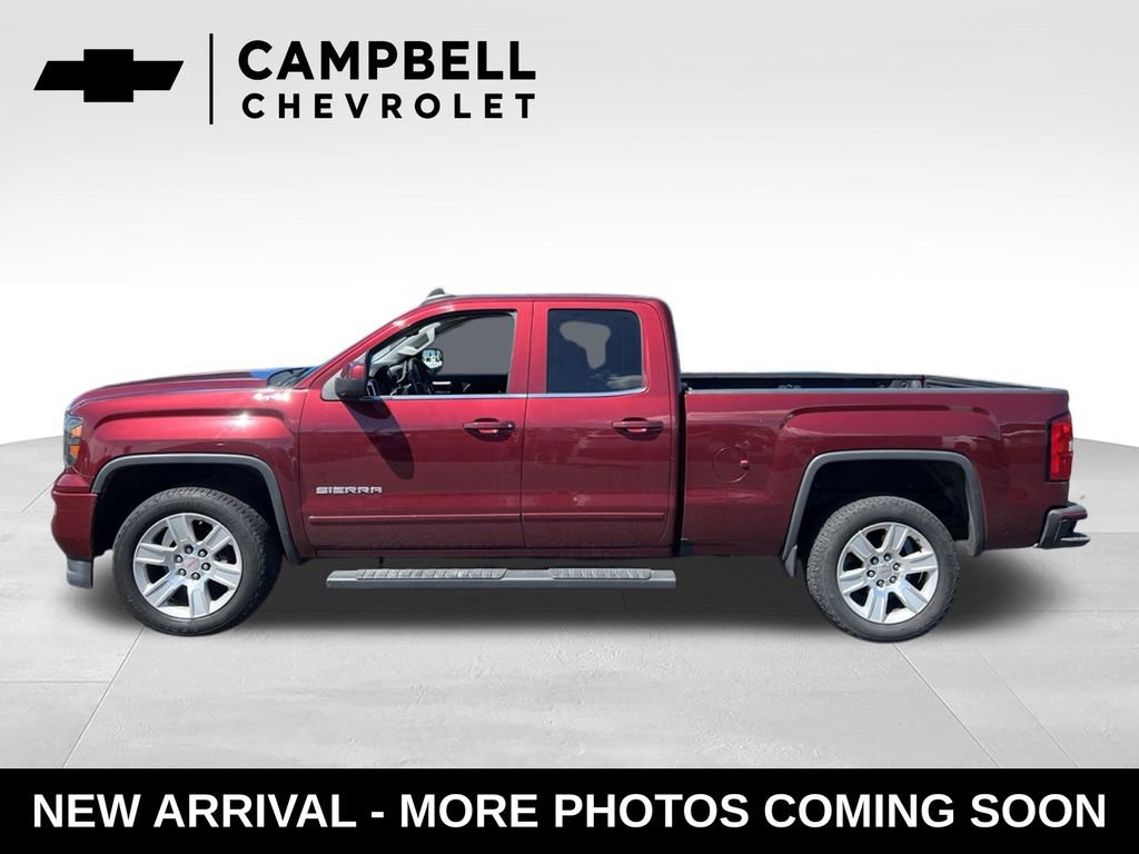 Used 2017 GMC Sierra 1500 SLE w/ SLE Value Package AWD/4WD image 2