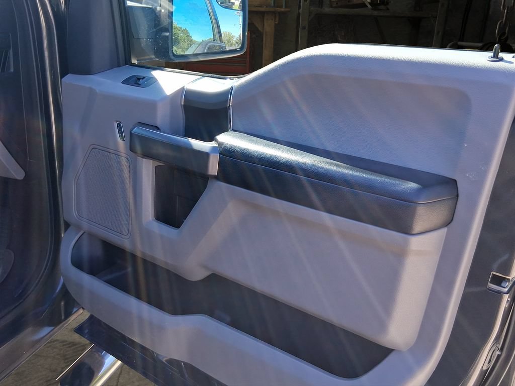 Used 2020 Ford F150 XLT w/ Equipment Group 302A Luxury AWD/4WD image 10