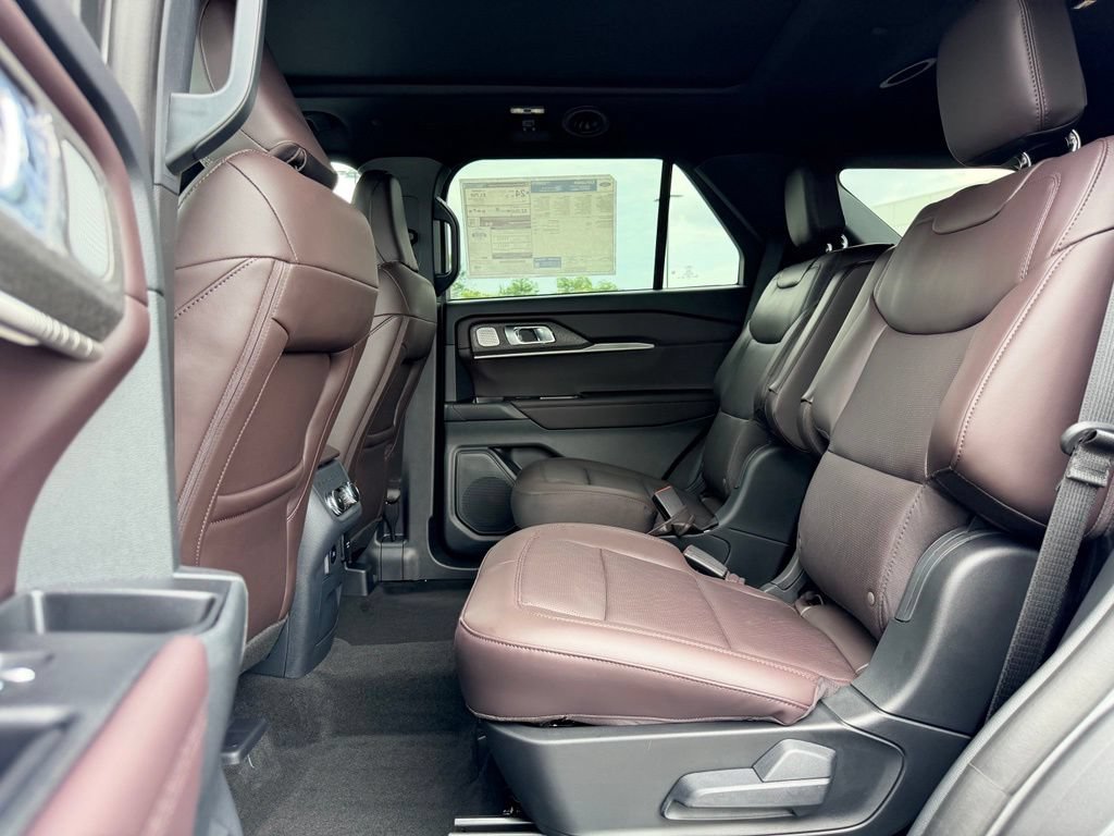 New 2026 Ford Explorer Platinum RWD image 10