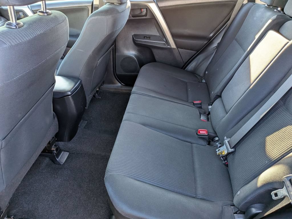 Used 2014 Toyota RAV4 LE AWD/4WD image 29