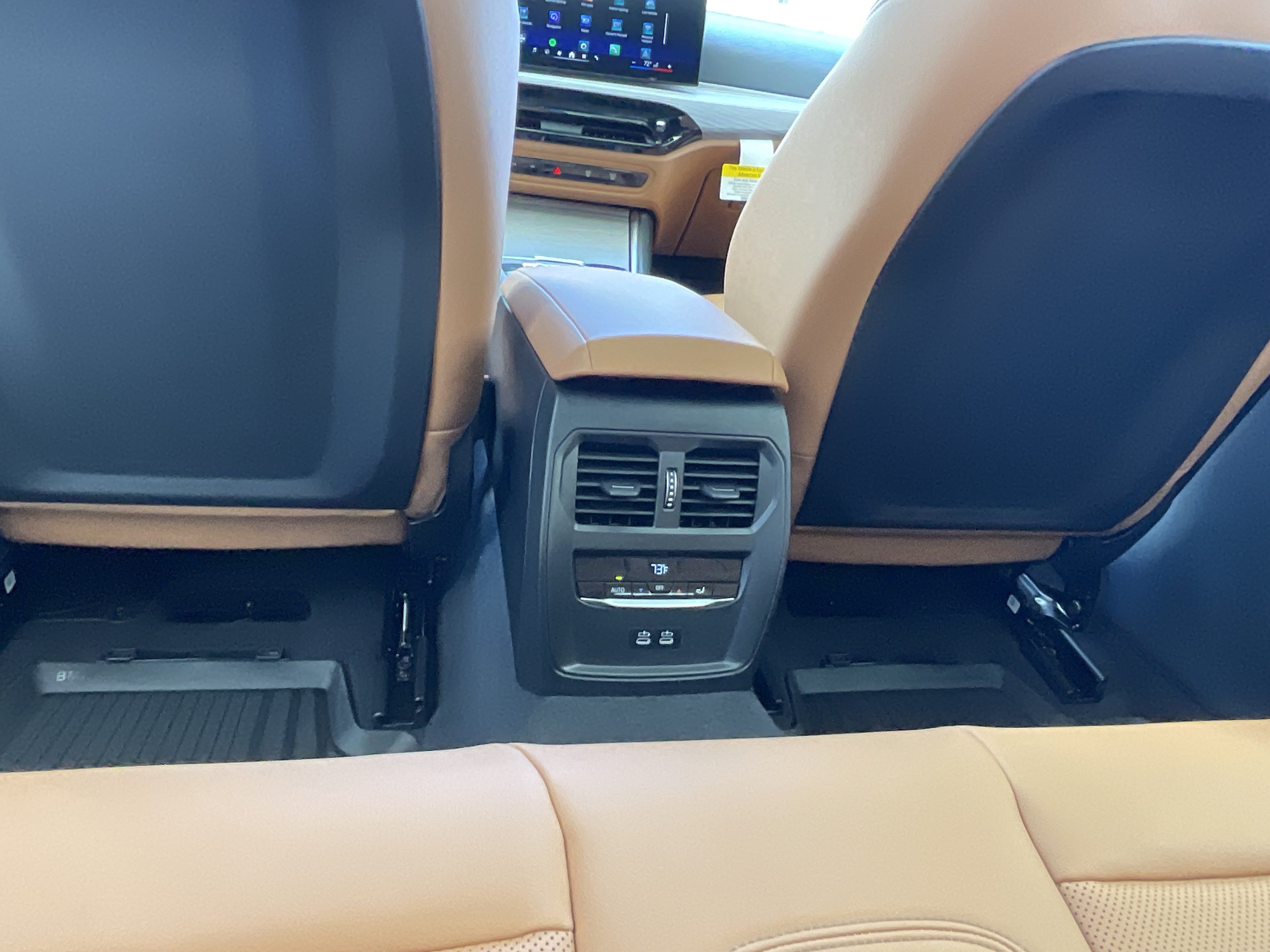 Used 2026 BMW 330i Sedan w/ Premium Package RWD image 24