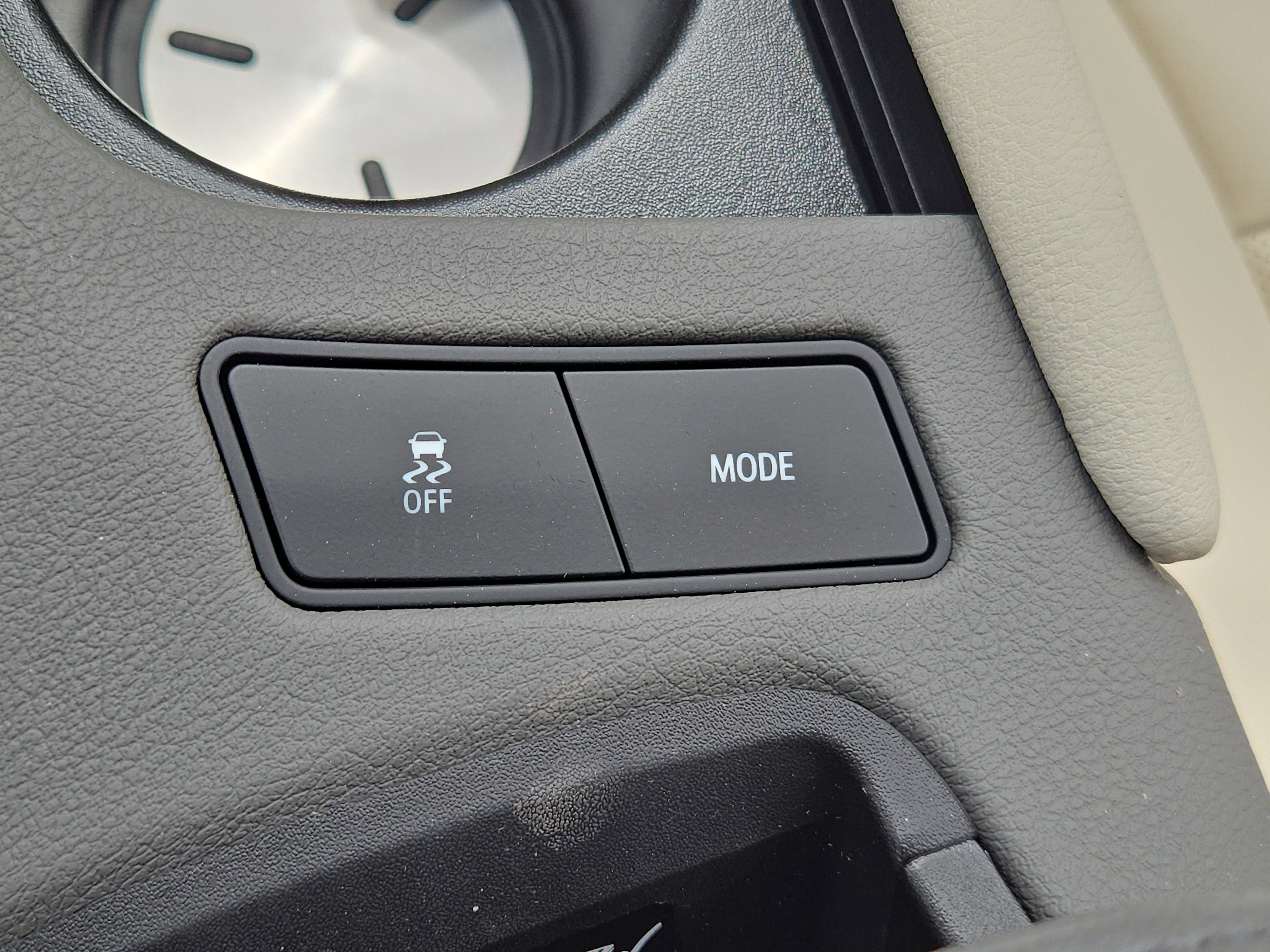 New 2026 Cadillac XT5 Premium Luxury w/ LPO, Floor Liner Package image 32