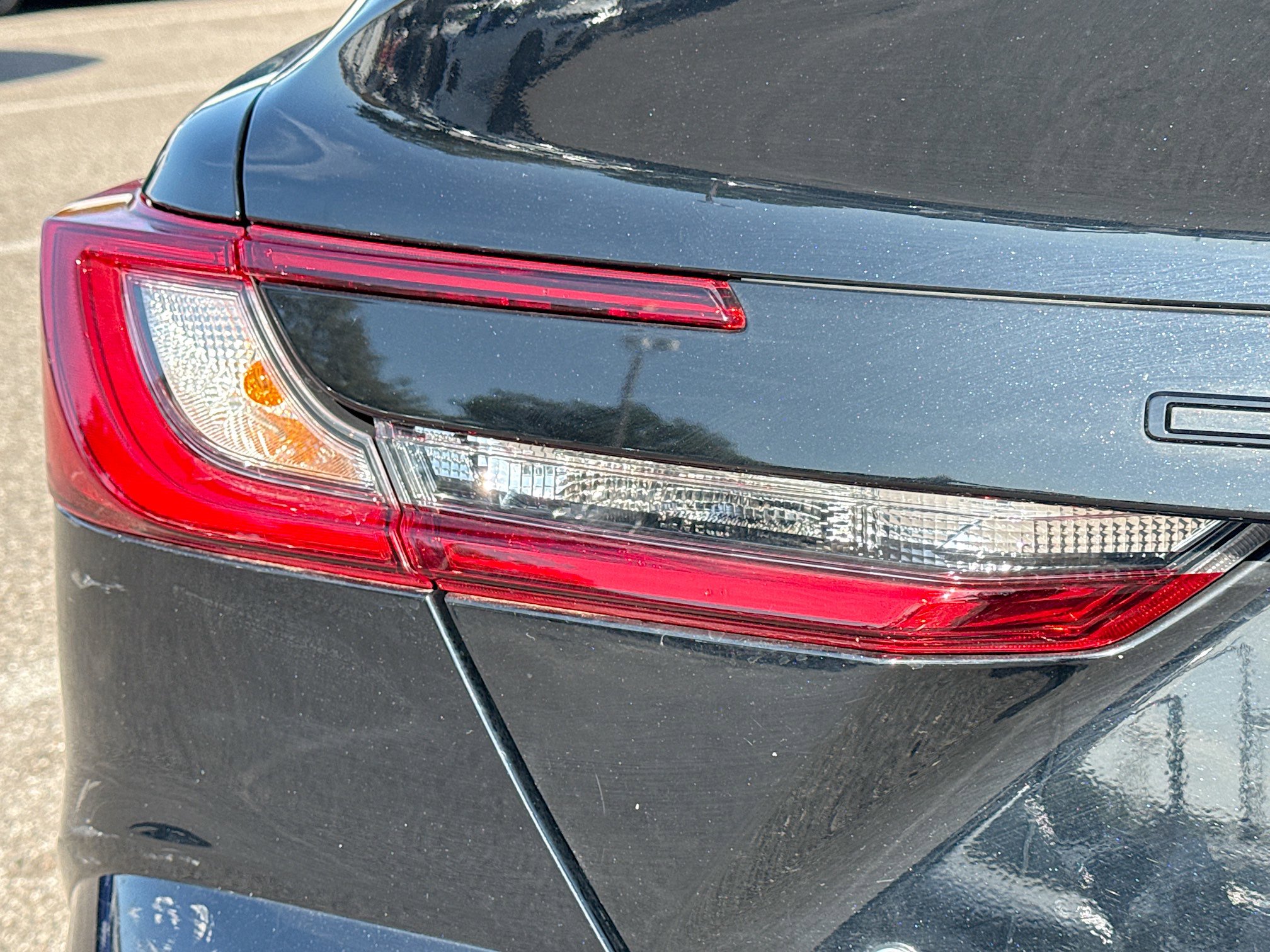 Used 2025 Toyota Camry SE w/ Convenience Package image 11