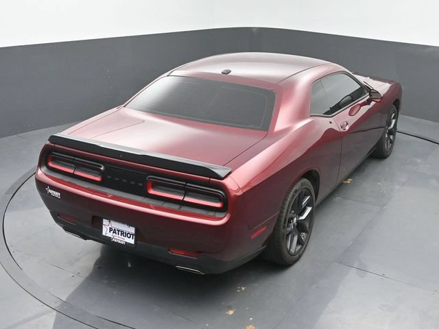 Used 2022 Dodge Challenger SXT RWD image 31