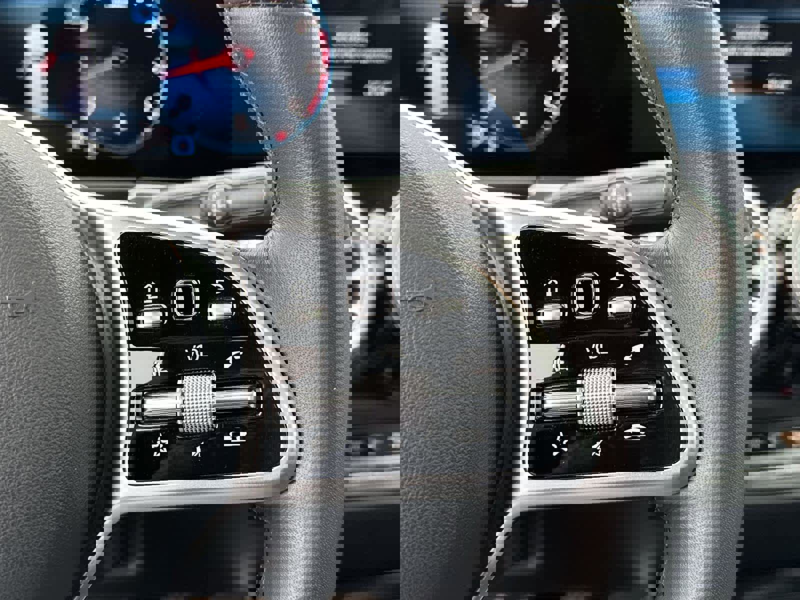 Used 2022 Mercedes-Benz GLB 250 4MATIC image 21