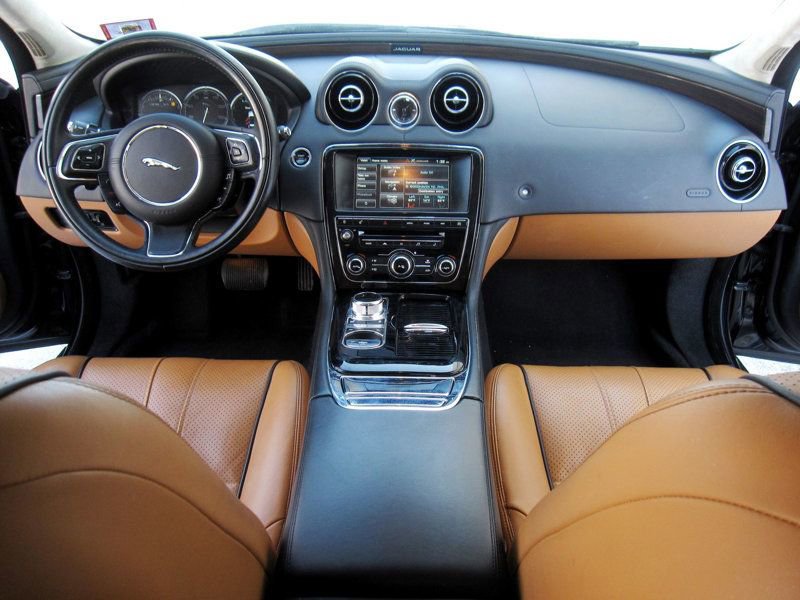 Used 2015 Jaguar XJ L Portfolio image 20