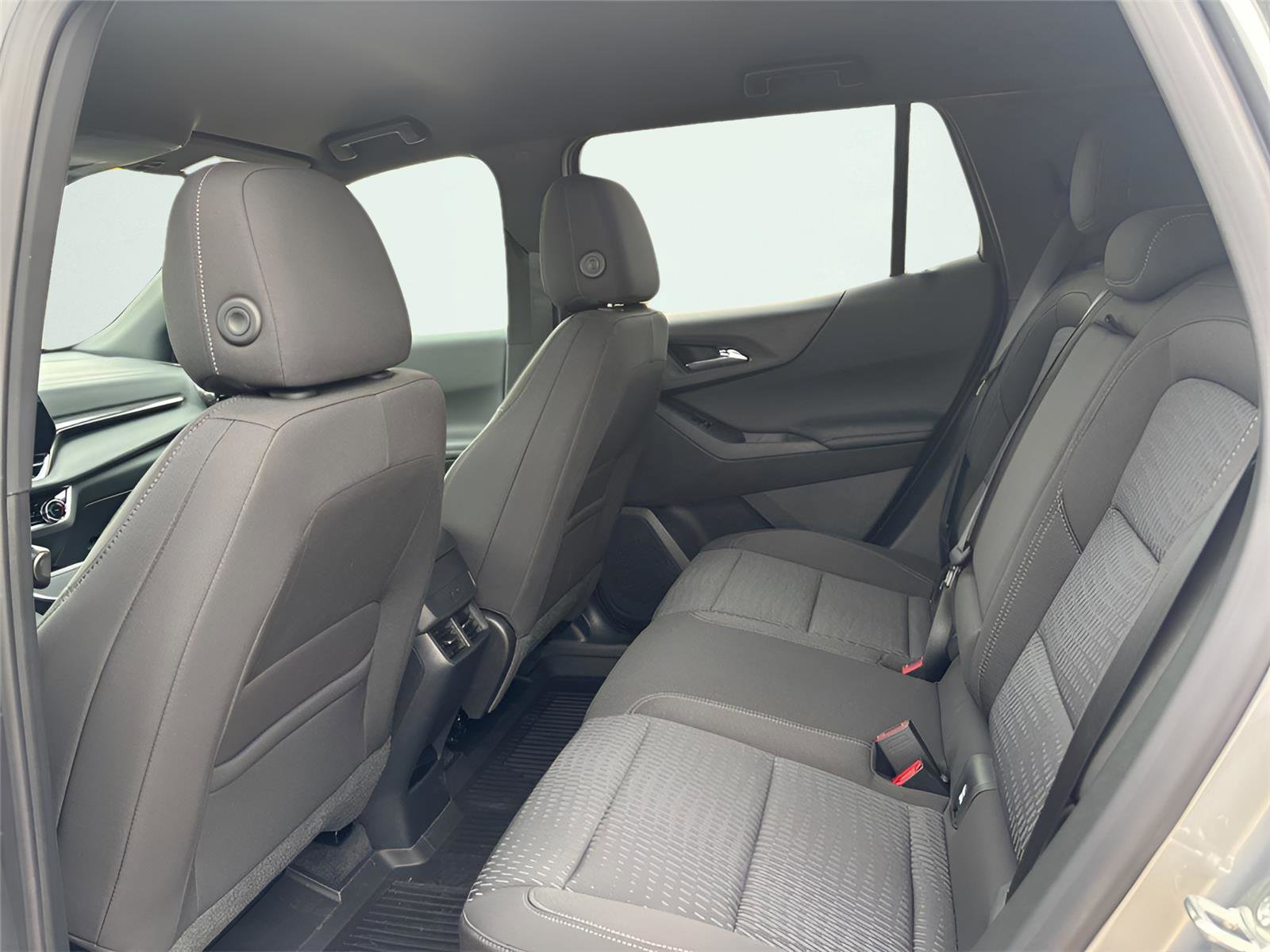 New 2026 Chevrolet Equinox LT w/ Safety and Technology Package image 26