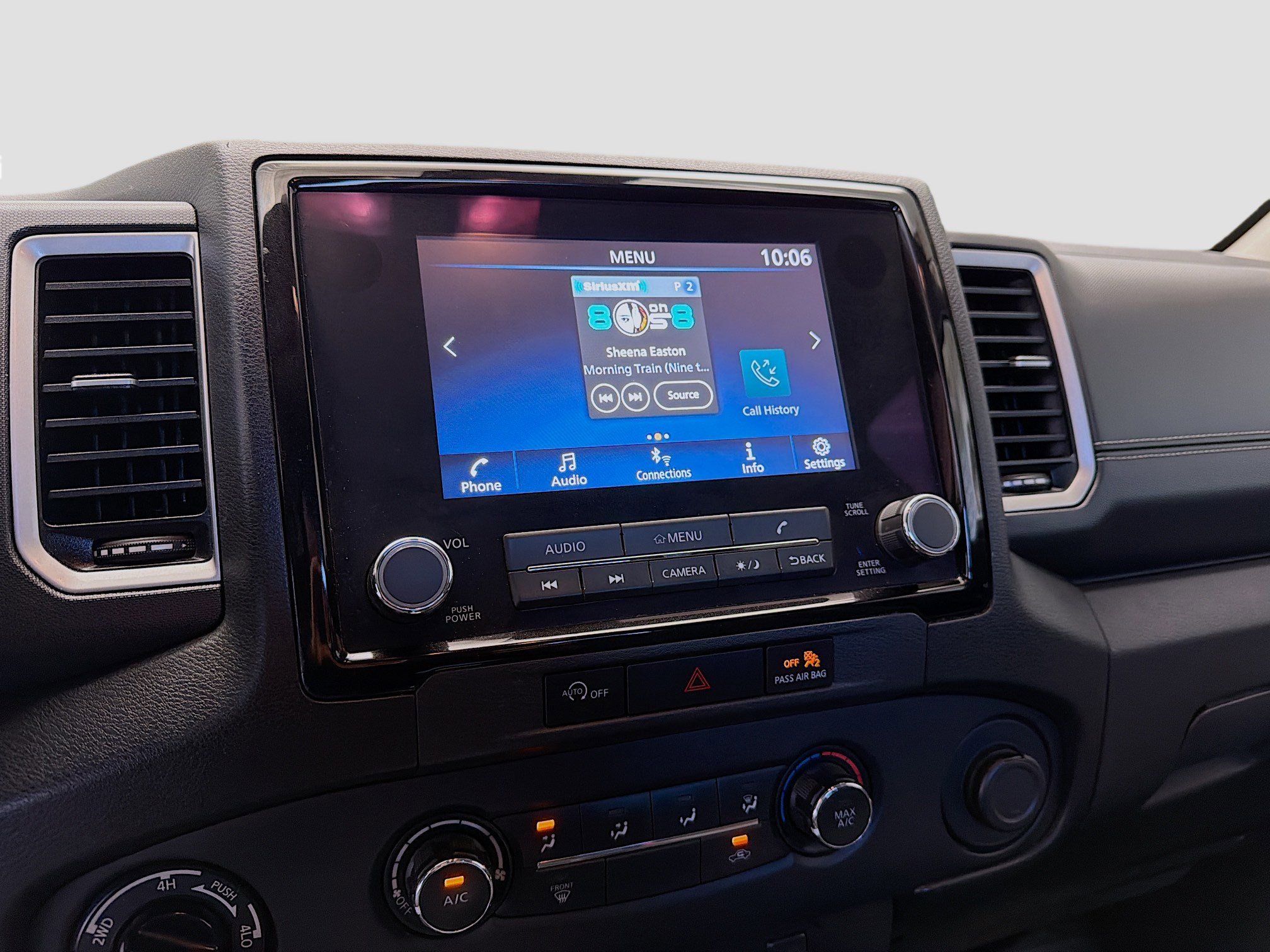 Used 2024 Nissan Frontier SV image 10