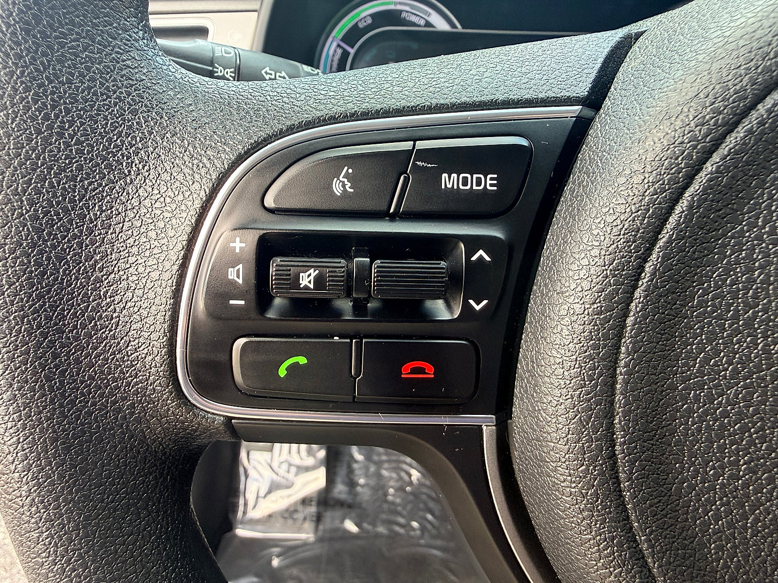 Used 2018 Kia Niro FE FWD image 23