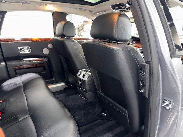 Used 2010 Rolls-Royce Ghost RWD image 55