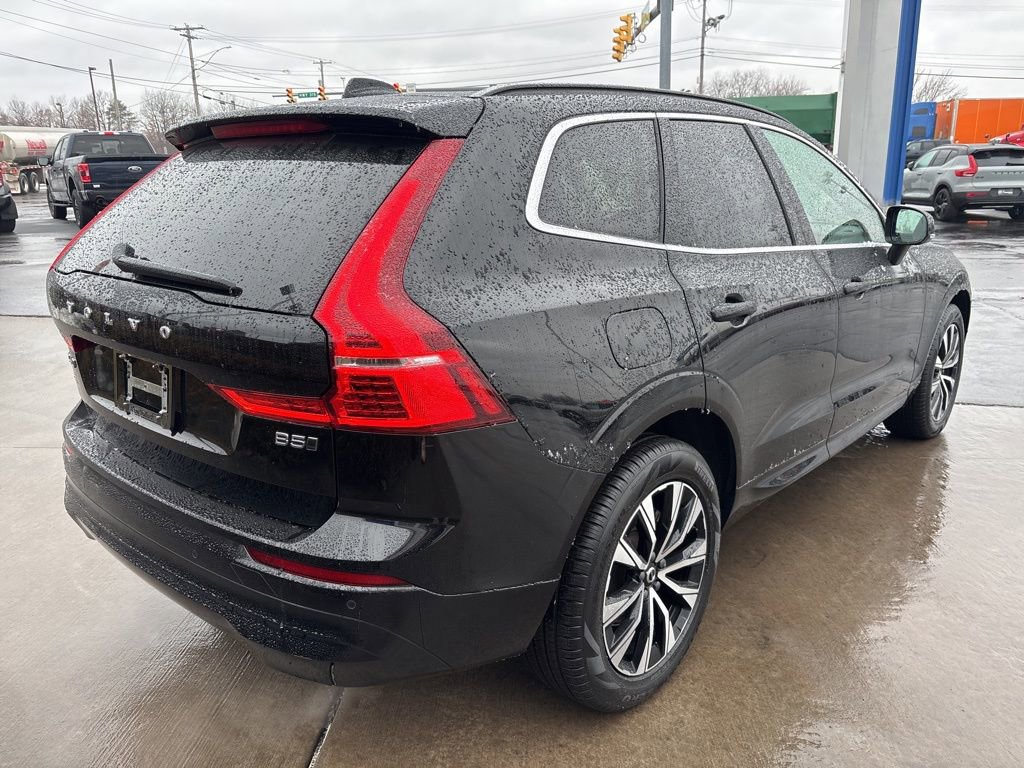 Certified 2023 Volvo XC60 B5 Core w/ Climate Package AWD/4WD image 6