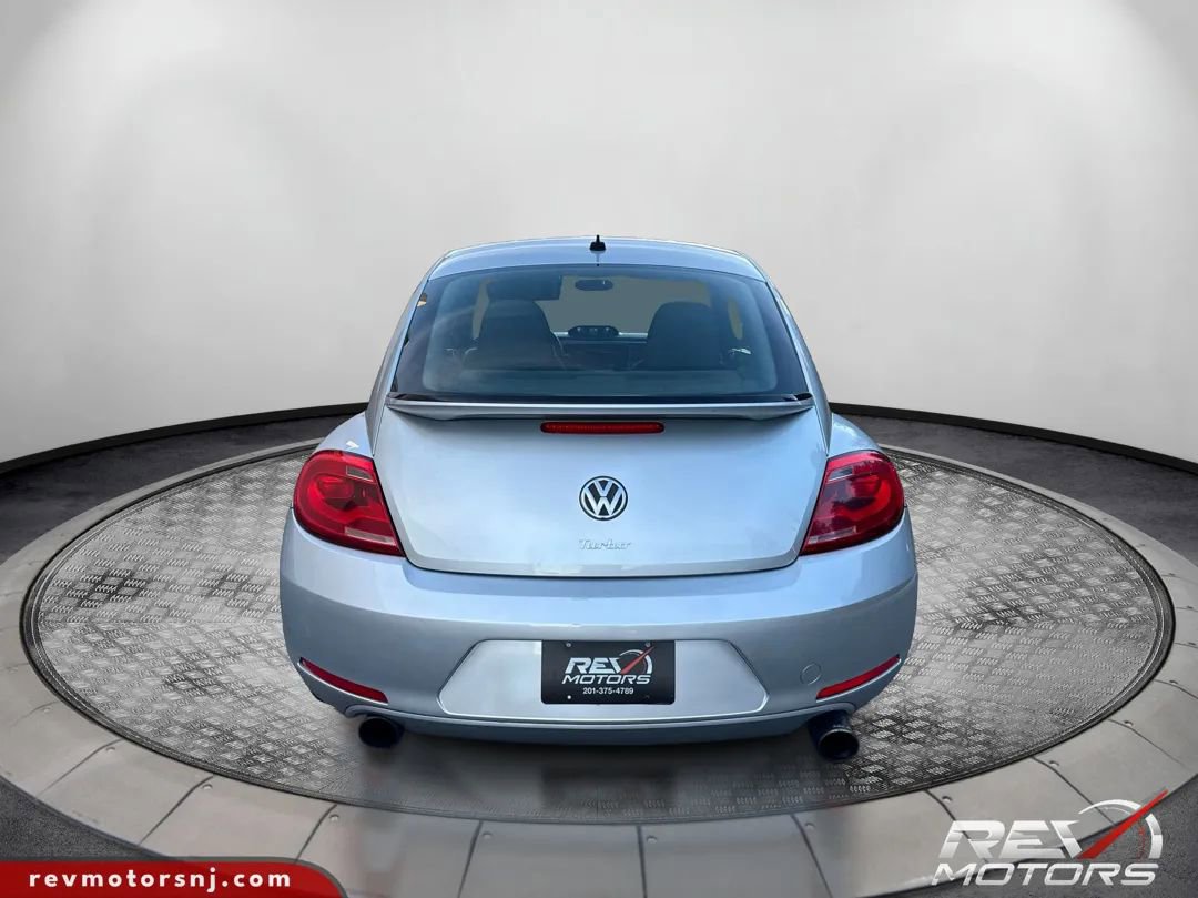 Used 2012 Volkswagen Beetle 2.0T image 4
