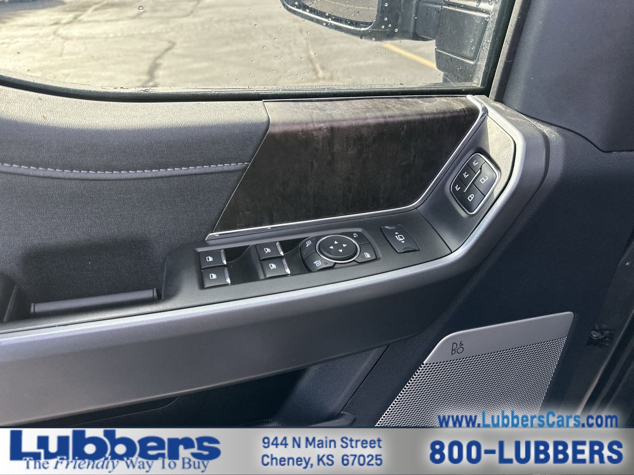 Used 2025 Ford F250 Lariat w/ FX4 Off-Road Package image 12