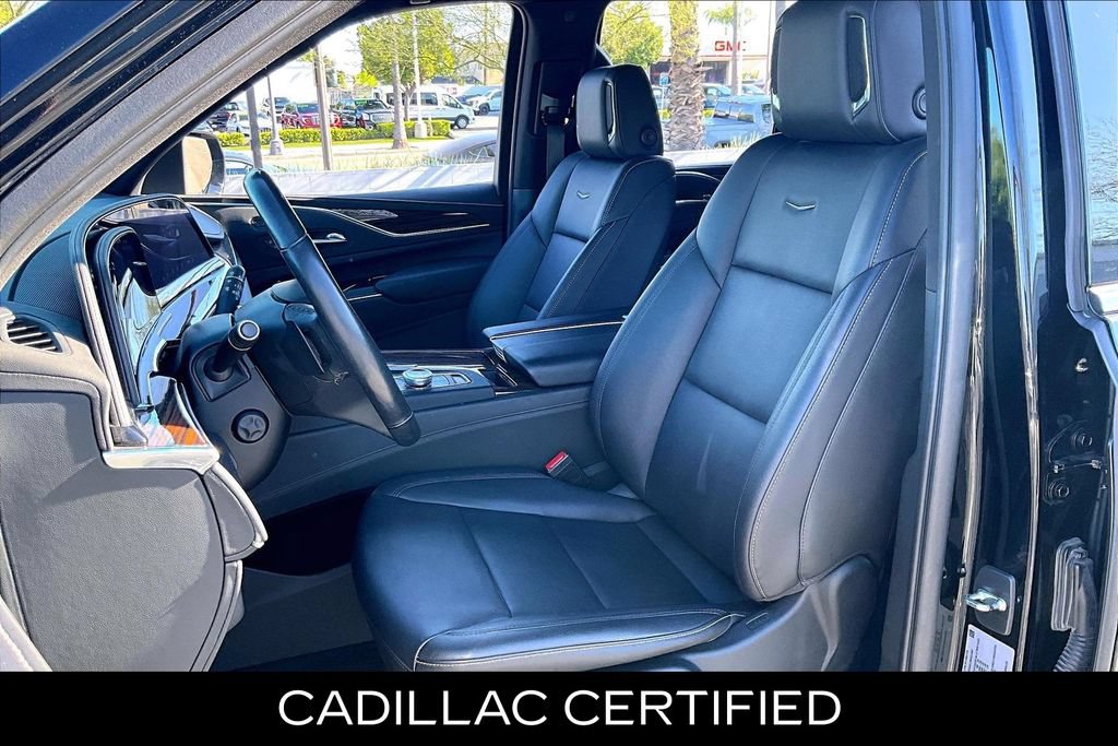 Used 2022 Cadillac Escalade Luxury RWD image 10