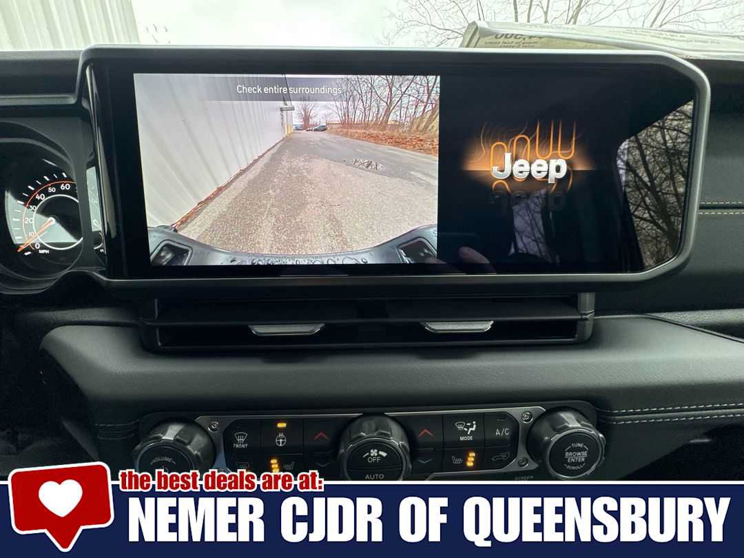 New 2026 Jeep Gladiator Sport AWD/4WD image 17