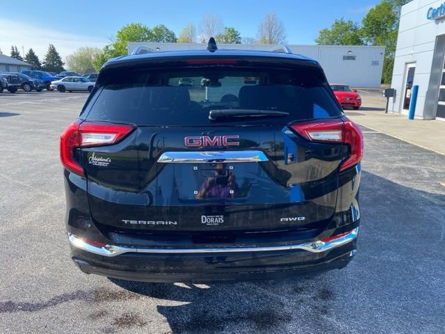 Used 2023 GMC Terrain Denali AWD/4WD image 4