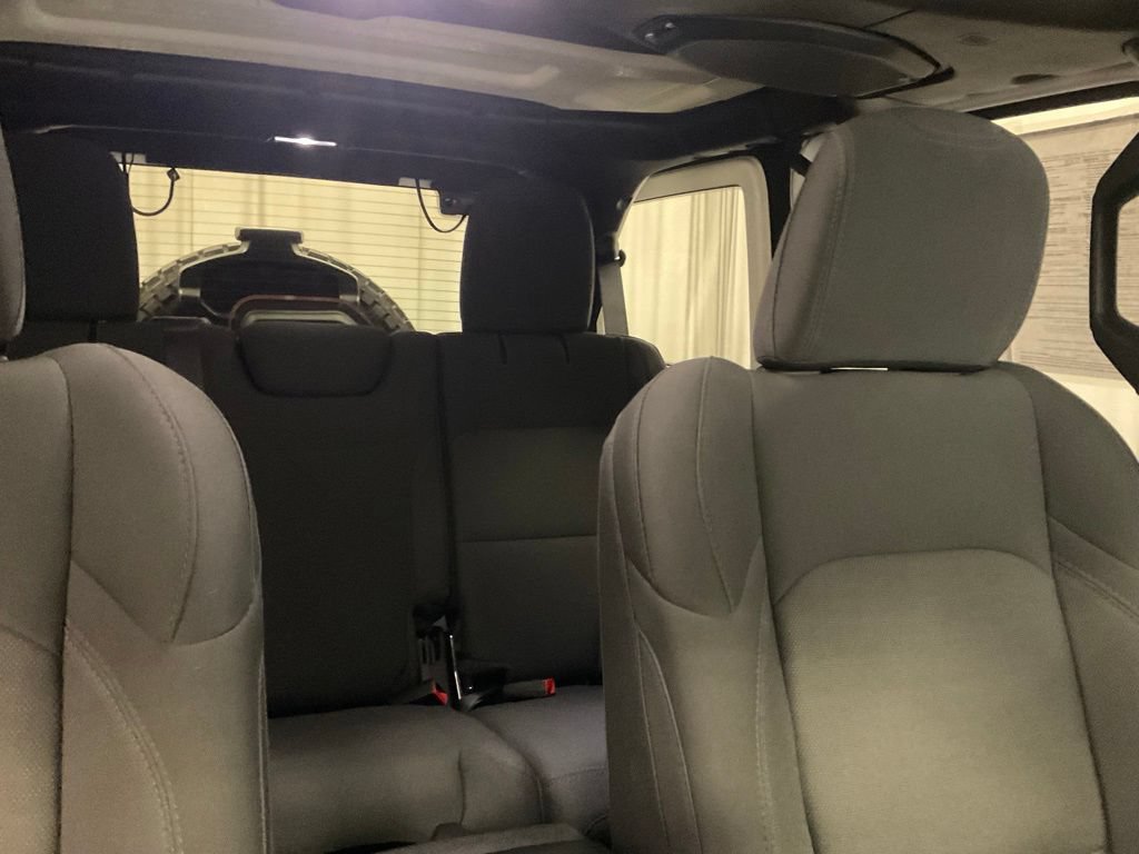 Used 2021 Jeep Wrangler Unlimited Sport AWD/4WD image 29