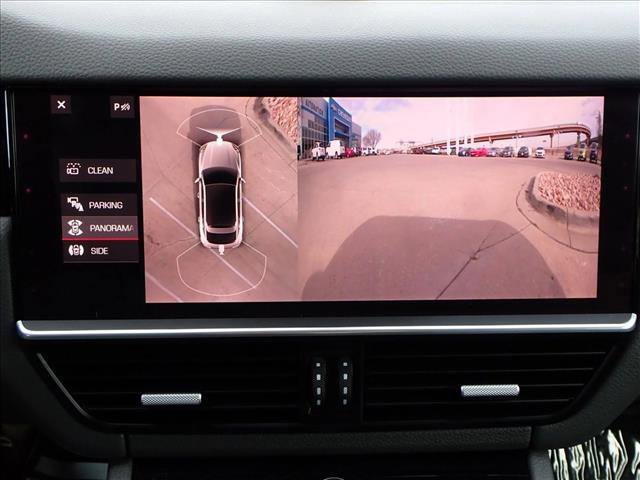 Used 2021 Porsche Cayenne Coupe image 20
