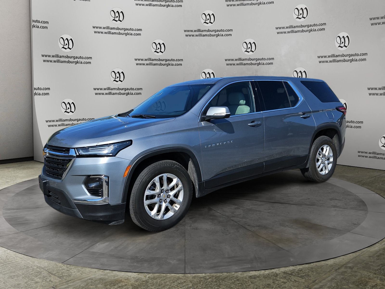 Used 2023 Chevrolet Traverse LS w/ Safety Package