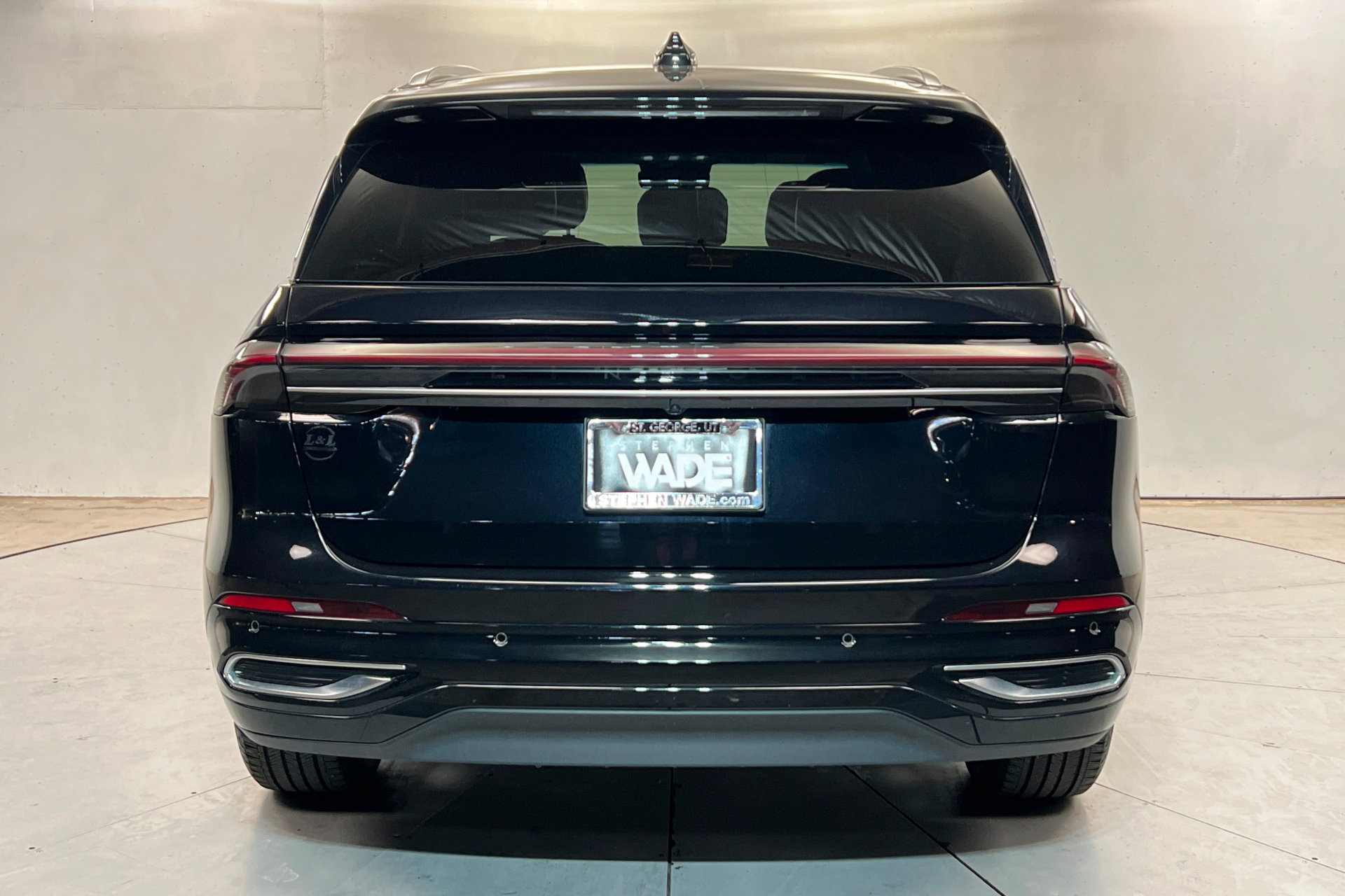 Used 2024 Lincoln Nautilus Black Label AWD/4WD image 4