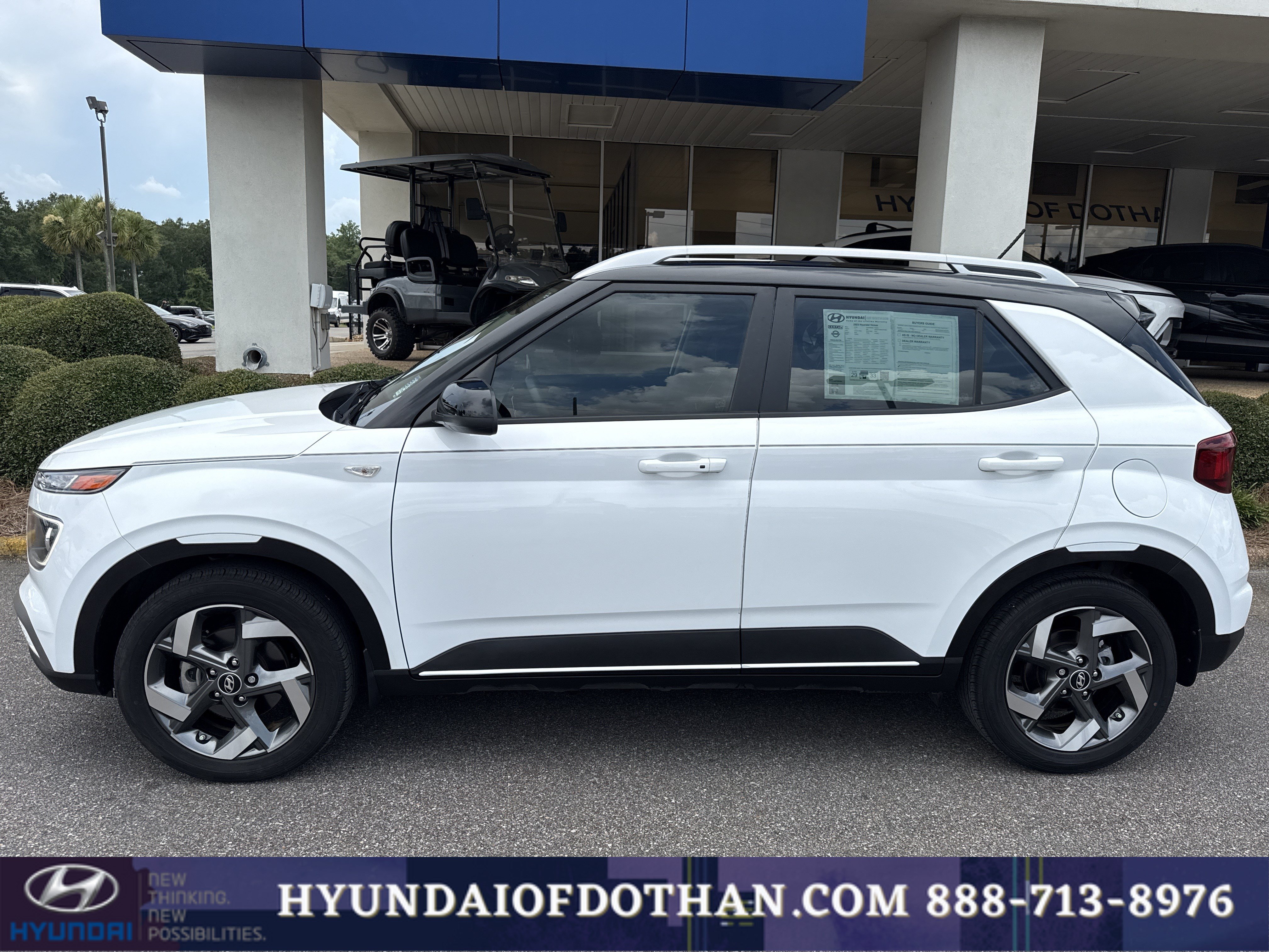 Certified 2023 Hyundai Venue Limited FWD image 2