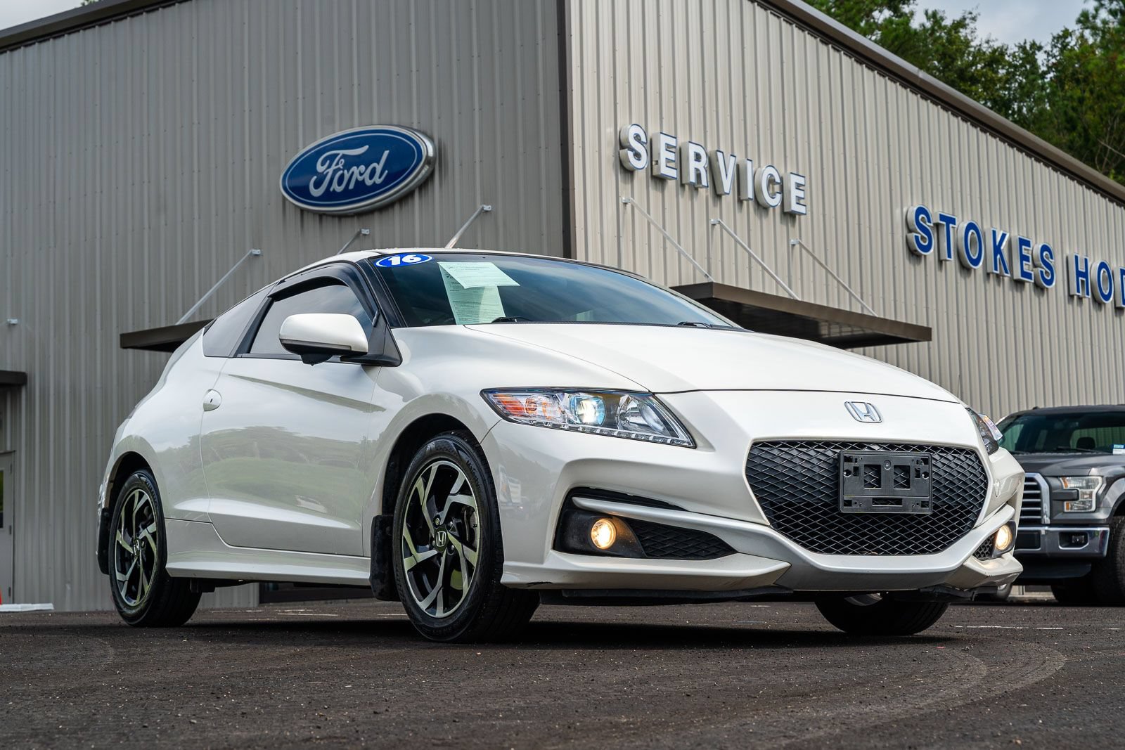 Used 2016 Honda CR-Z EX image 1