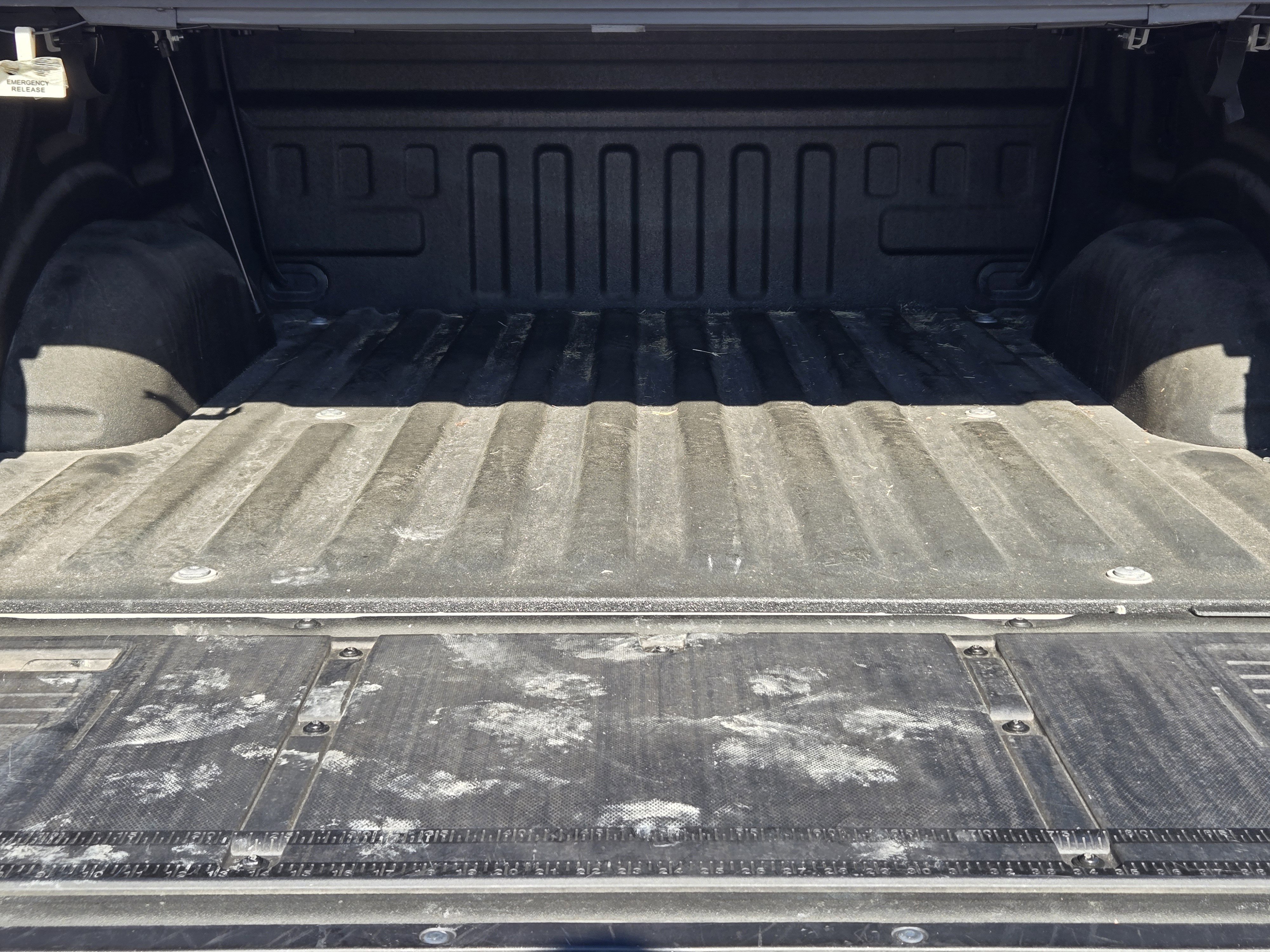 Used 2021 Ford F150 Lariat w/ Max Trailer Tow Package image 36