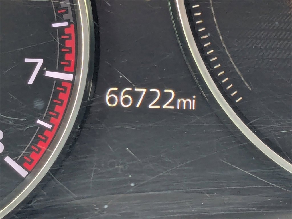 Used 2020 MAZDA MAZDA3 Hatchback image 34