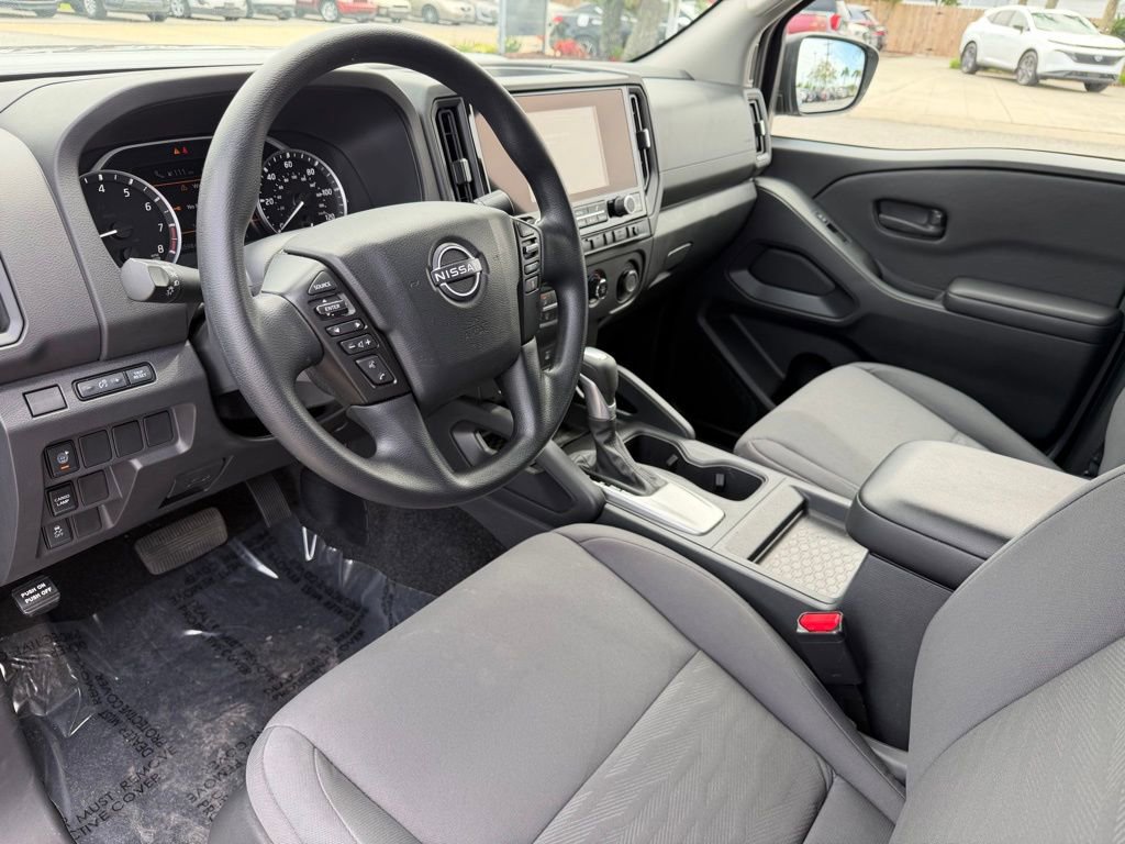 Used 2025 Nissan Frontier S image 11