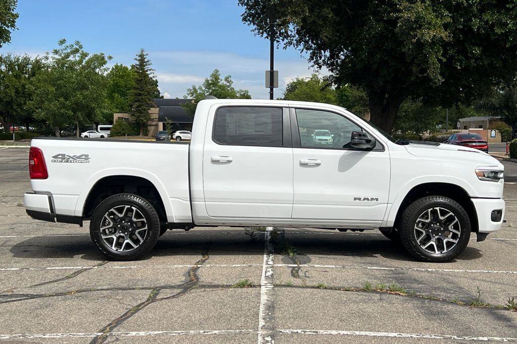 New 2026 RAM 1500 Laramie AWD/4WD image 3
