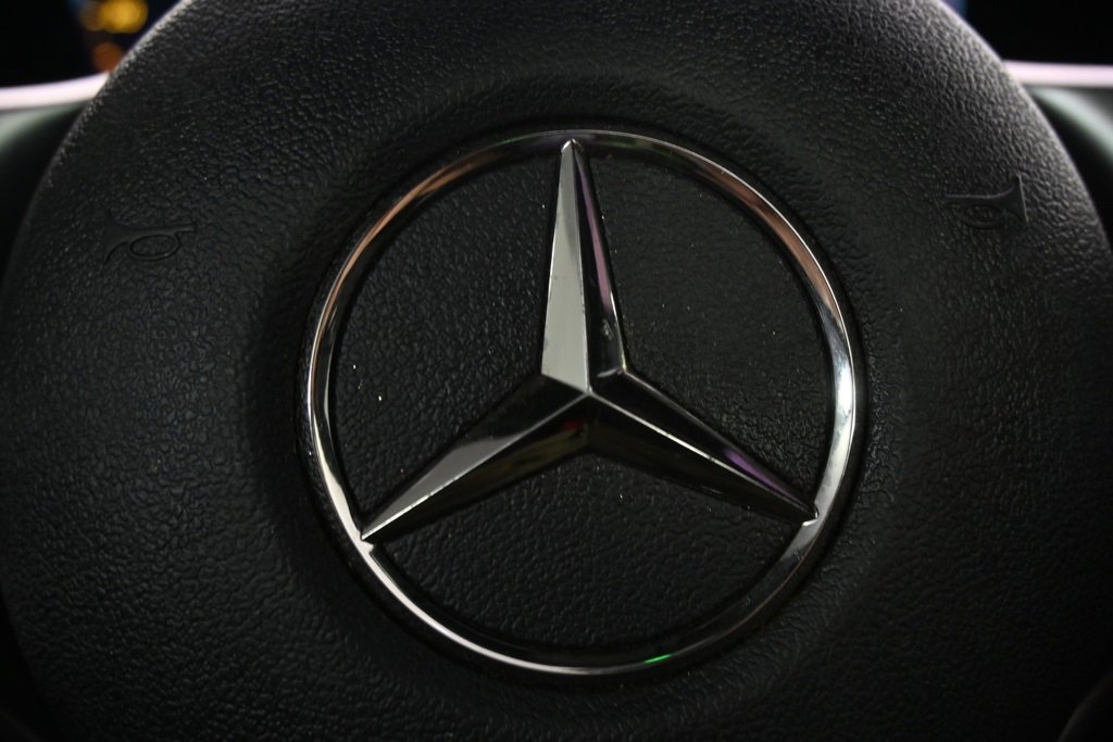 Used 2022 Mercedes-Benz GLS 450 4MATIC image 33