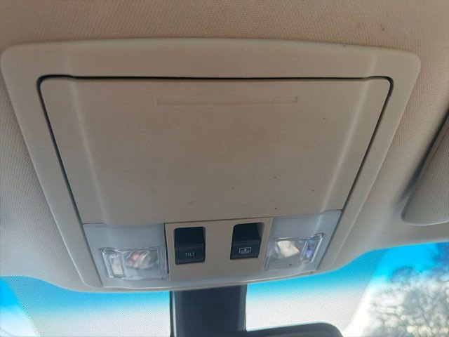 Used 2015 Lincoln MKT AWD w/ Equipment Group 201A image 28