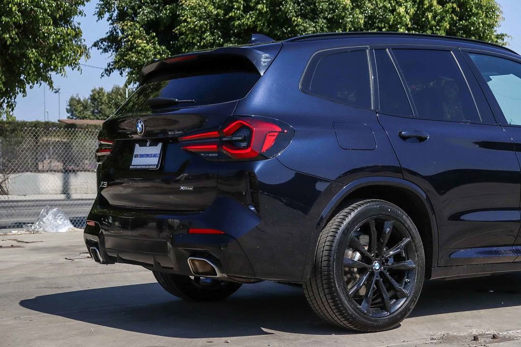 Certified 2024 BMW X3 xDrive30i w/ M Sport Package AWD/4WD image 12