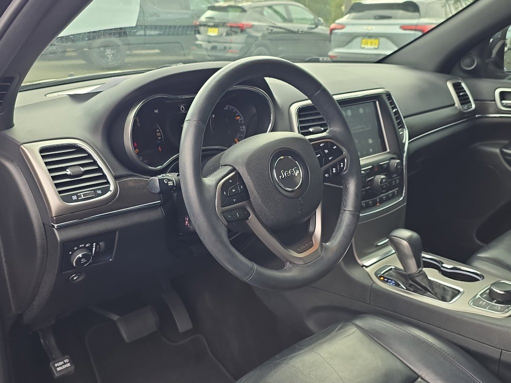 Used 2018 Jeep Grand Cherokee Limited AWD/4WD image 15