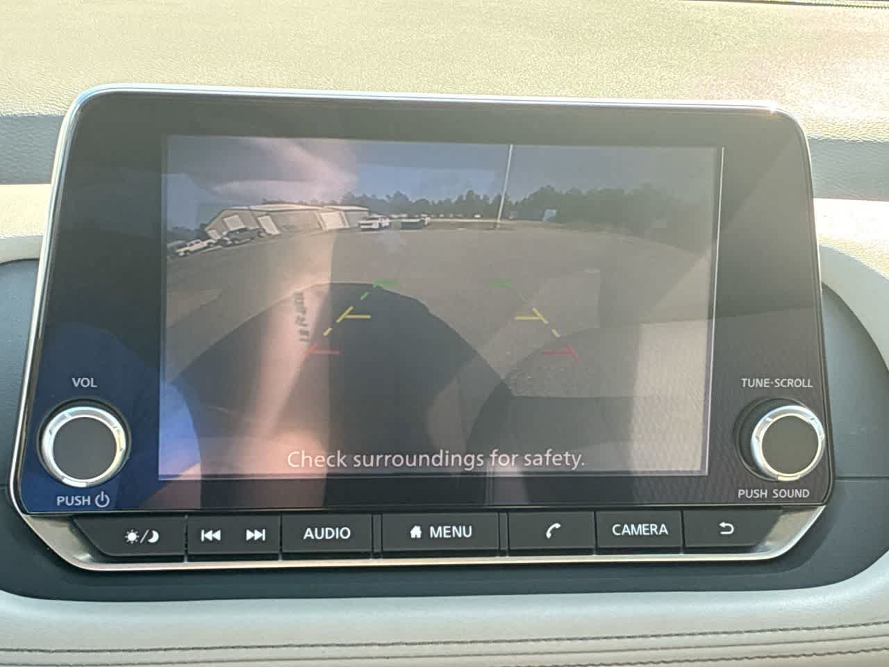 Used 2025 Nissan Rogue SV FWD image 14