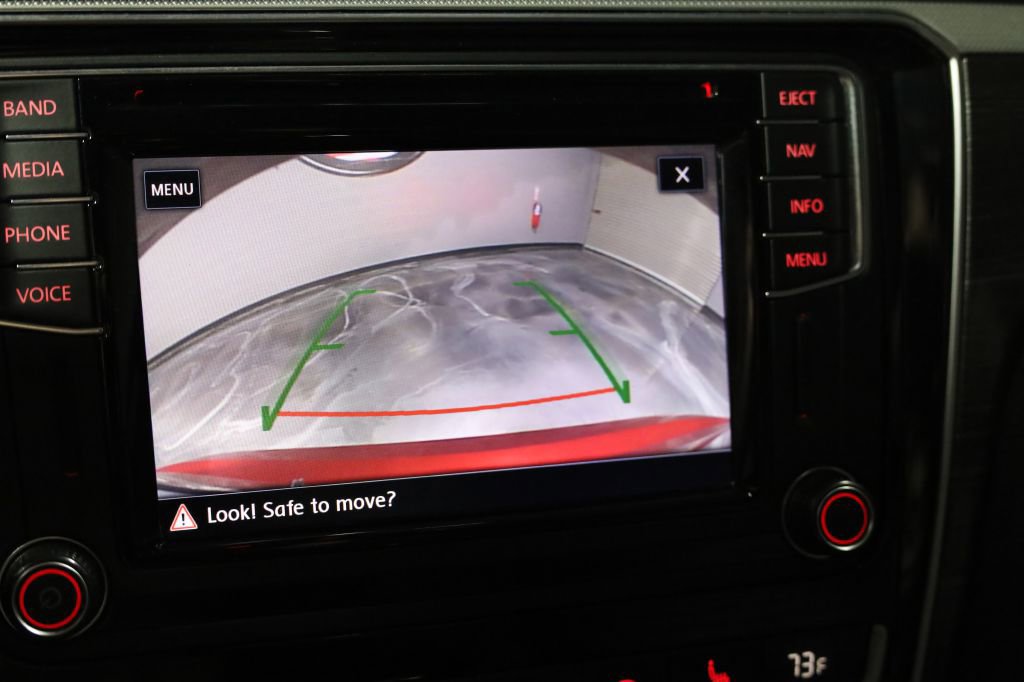 Used 2017 Volkswagen Passat 1.8T SEL Premium image 43