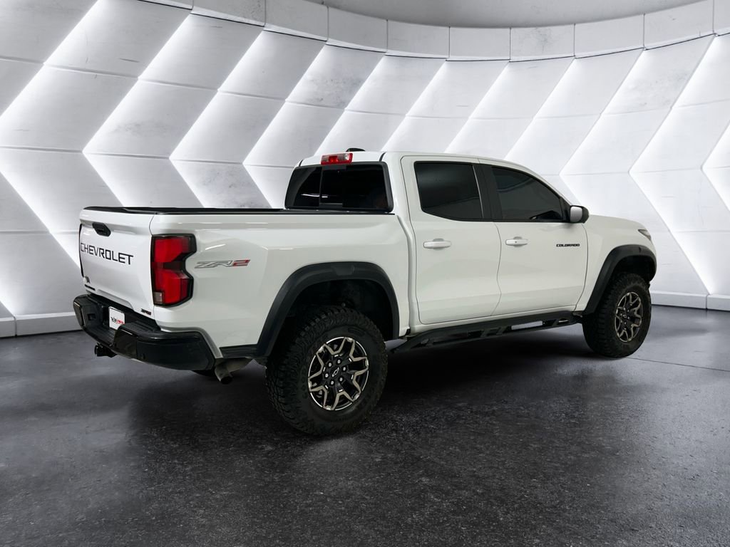 Used 2024 Chevrolet Colorado ZR2 w/ ZR2 Convenience Package III image 4